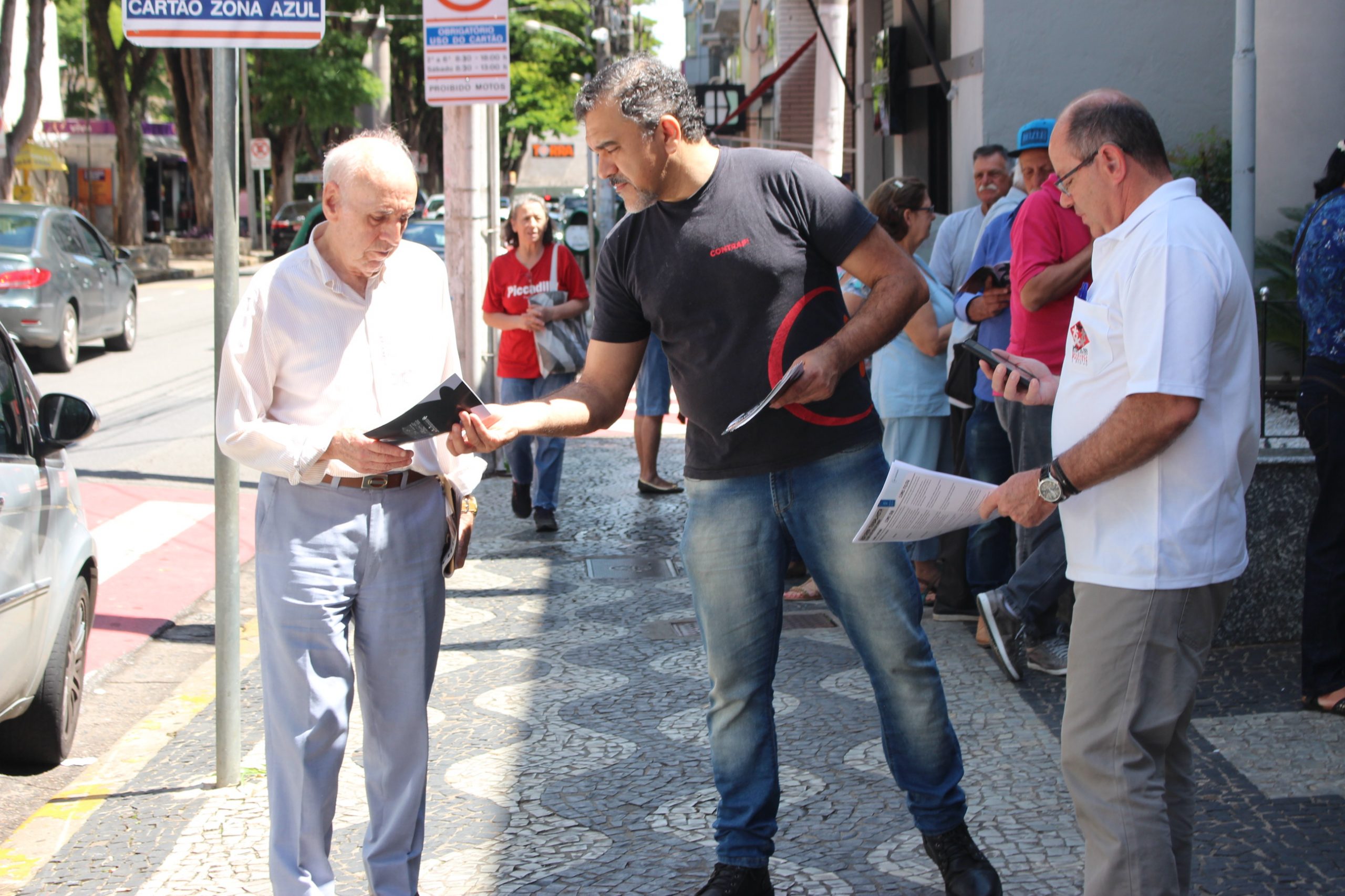 Dia de Mobilização em Bragança tem atos no BB e CEF