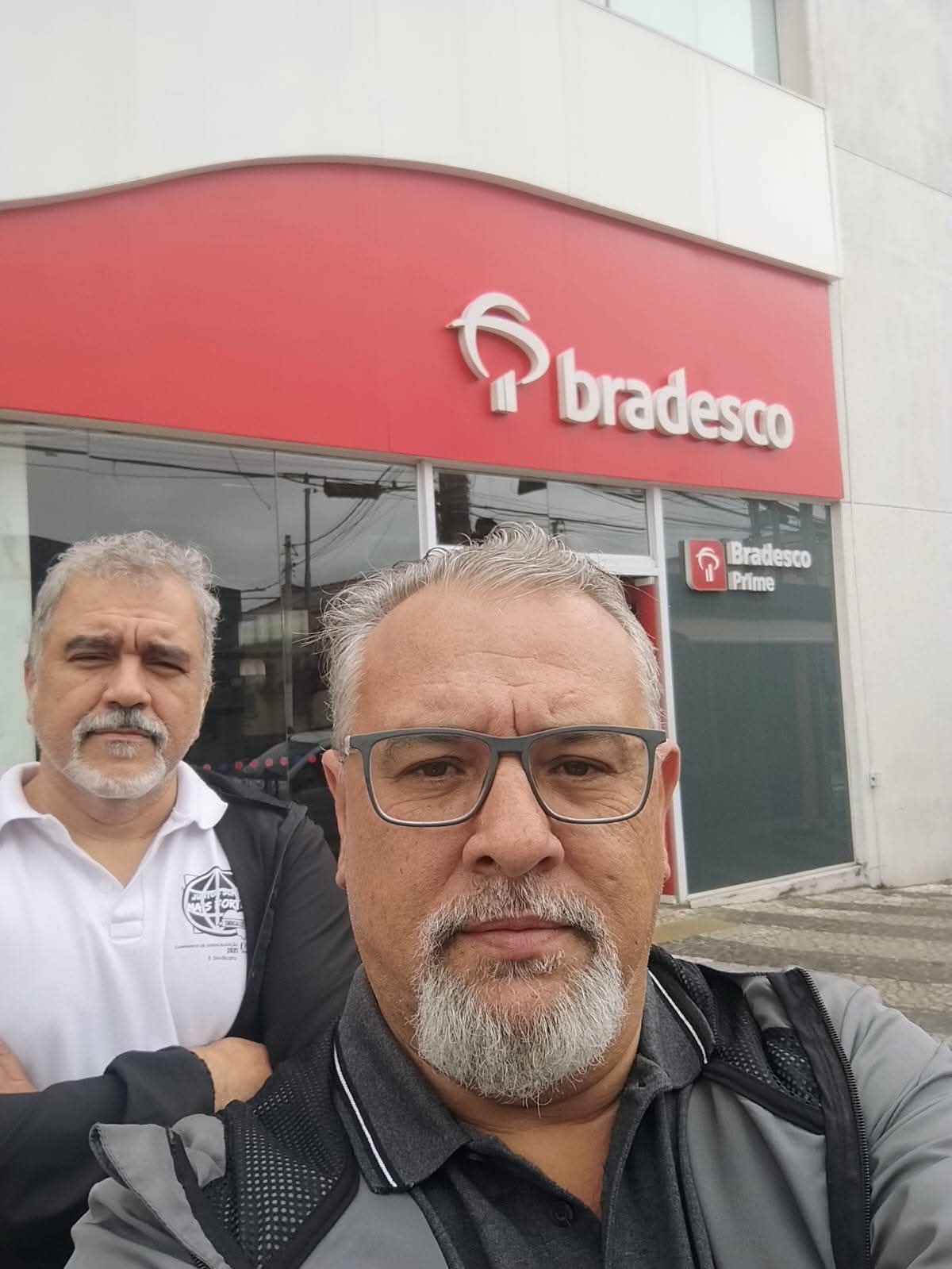 SEM VIGILÂNCIA: AGÊNCIA DO BRADESCO SEGUE FECHADA EM BRAGANÇA PAULISTA