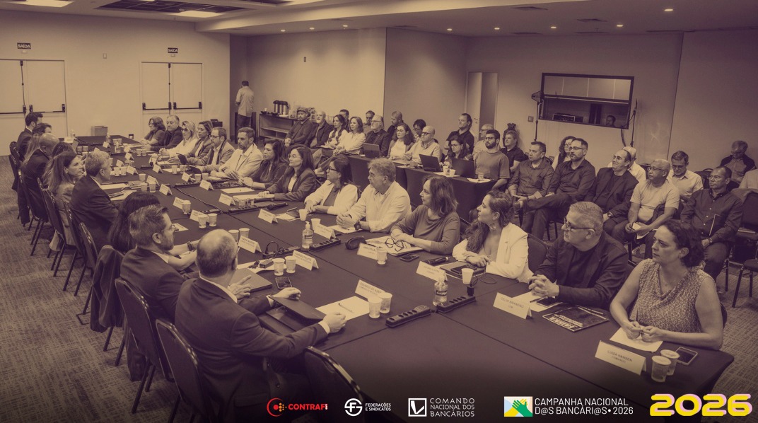Trabalhadores e banqueiros voltam a negociar nessa segunda-feira (24)